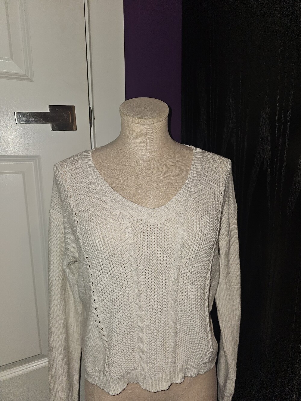 Aeropostale Cream V-Neck Cable Knit Sweater